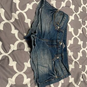 Ymi size 9 cutoff shorts